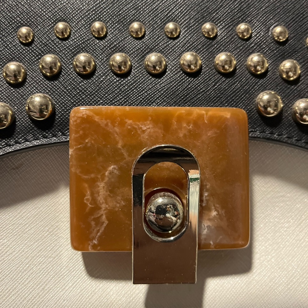 Handbag - Picture 2 of 11